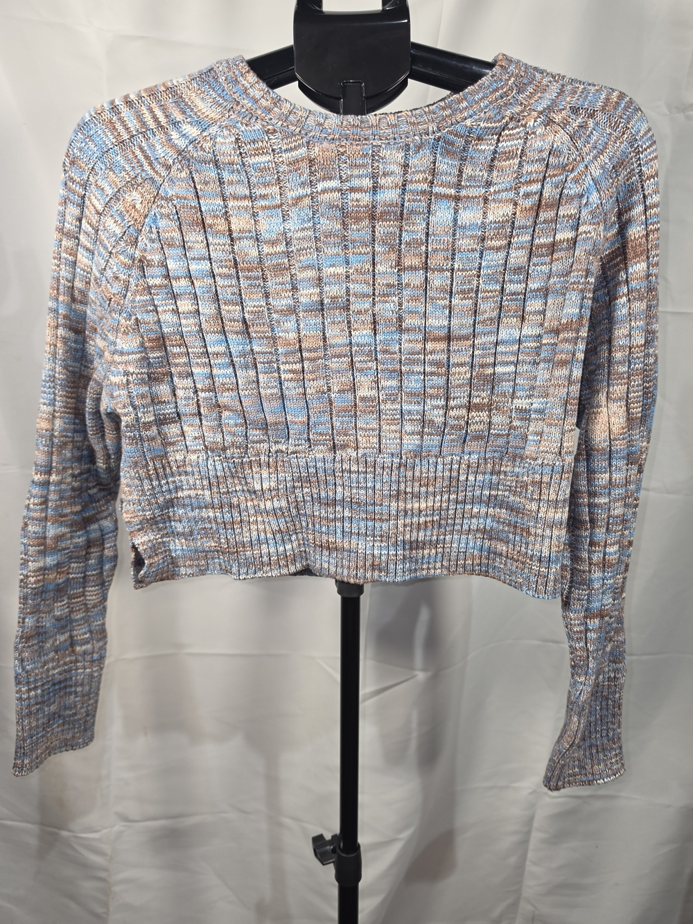 La Hearts Marled Crop Crewneck Sweater in Blue and Tan 90's Inspired Wide Rib